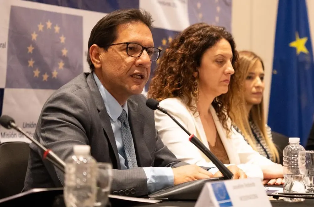 Mario Flores Urrutia 0603.jpg