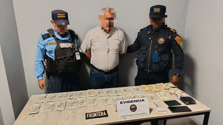 Detienen a mexicano en Palmerola con $27 mil sin declarar 2 Mexicano detenido Palmerola
