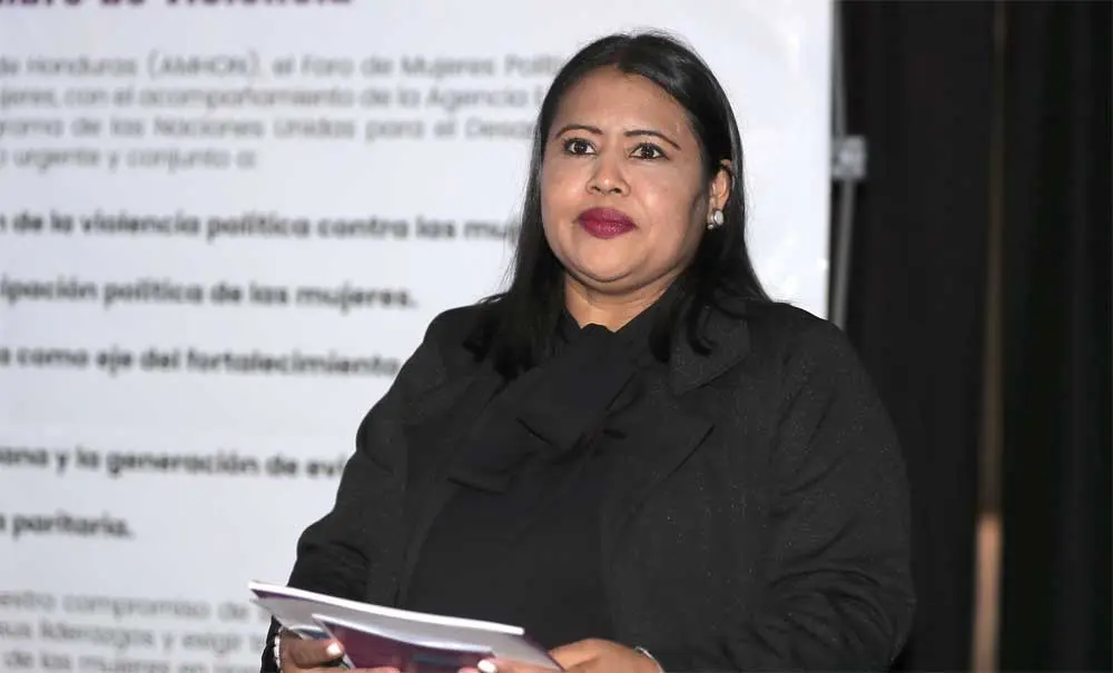 Sandra Ruiz.jpg