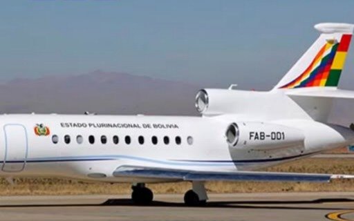 Problemas técnicos obligan a Rodrigo Paz a cambiar avión presidencial por vuelo comercial 3 WhatsApp Image 2026 03 06 at 4.06.11 PM