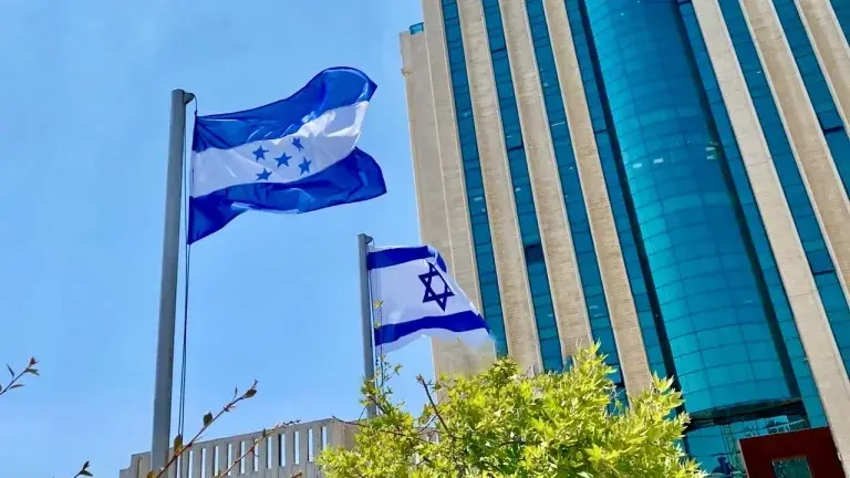 Honduras asegura que sus ciudadanos están a salvo tras conflicto en Medio Oriente 11 embajada de Honduras en Israel.jpg 1