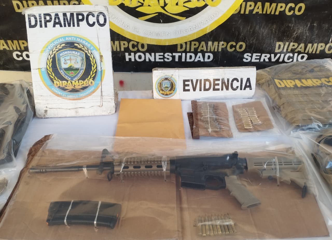 Gatillero de la Pandilla 18 capturado con fusil y chalecos falsos en Comayagüela 2 fcb25648 0332 4991 893a 70895d8efb20