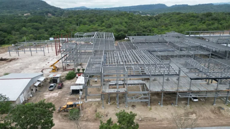 Viceministro admite que hospitales en construcción no estarán listos en 2026 13 jf la prensa hn 8 12510383 20251106155611